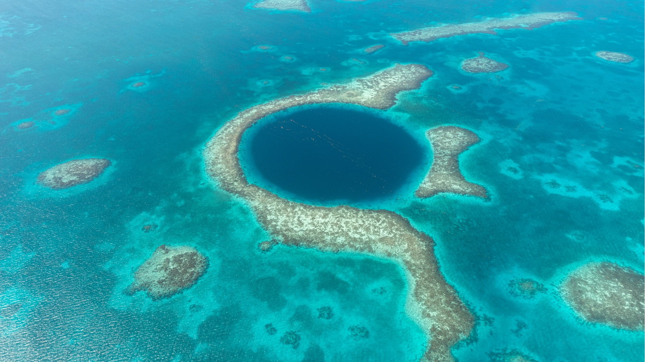 Scientists drilled to the bottom of the Great Blue Hole and uncovered worrying trend