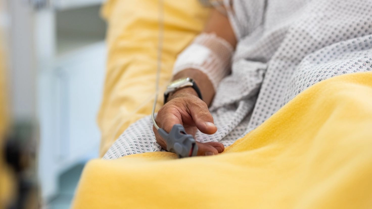Woman issues urgent warning after husband with no symptoms diagnosed with 'easily preventable' cancer