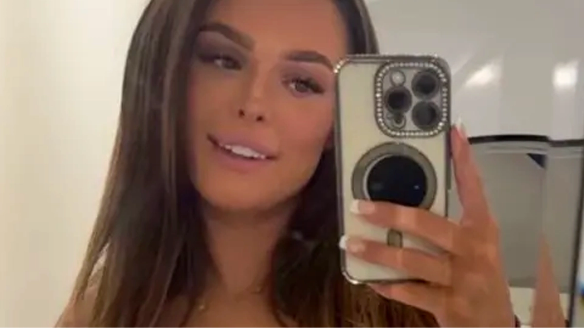 Ex-flight attendant facing extreme prison sentence after allegedly smuggling deadly drug 'made of humans bones' into country