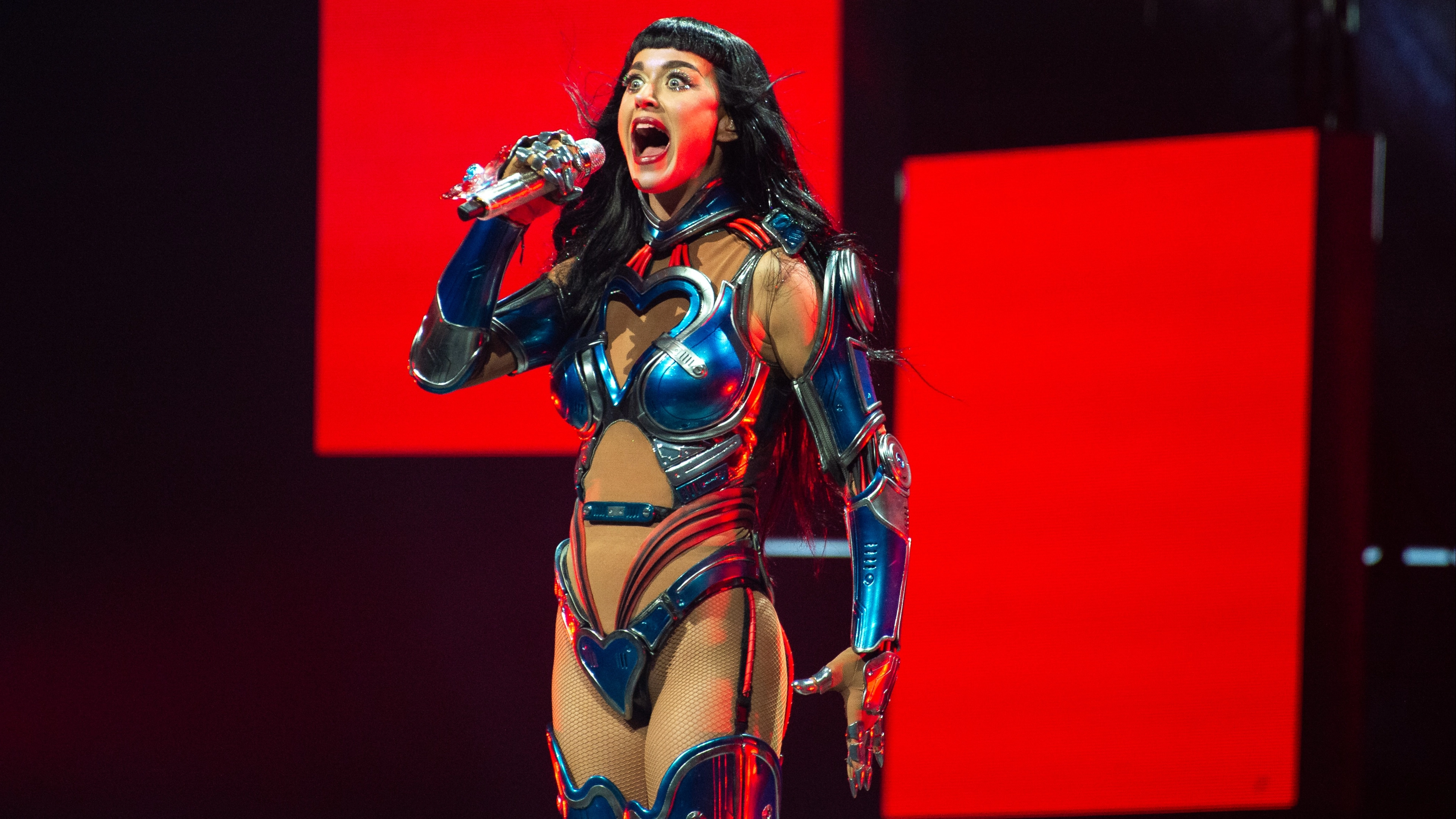 Katy Perry seemingly addresses Justin Trudeau romance after being caught kissing in NSFW photos