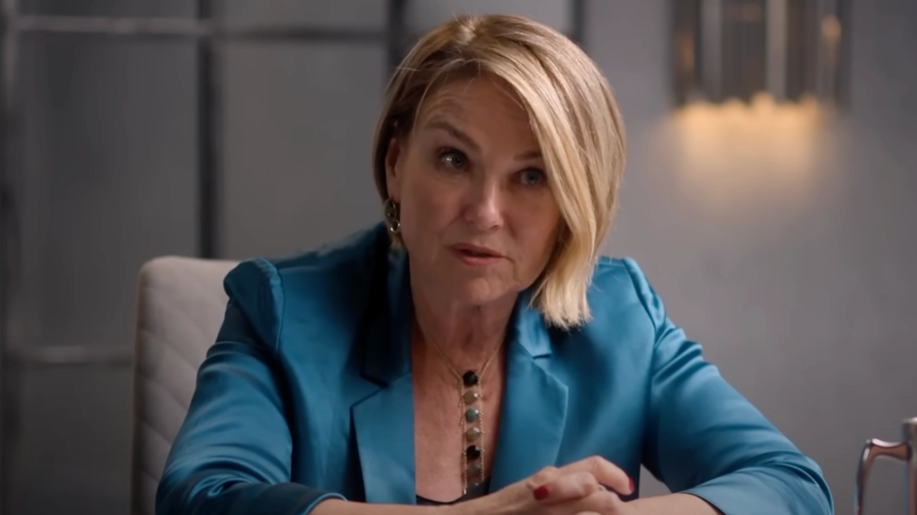 Psychotherapist reveals the one reason people cheat and explains why it happens