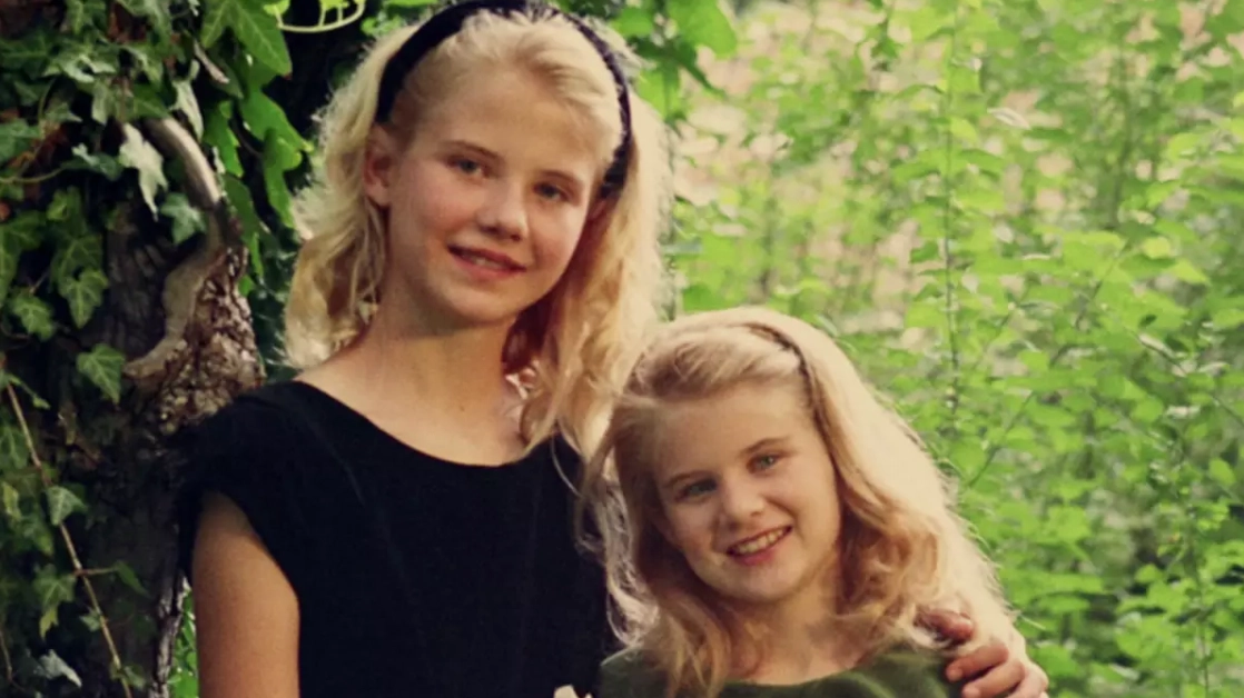 What woman who was kidnapped at age 14 looks like now after sister figured out who took her while reading book