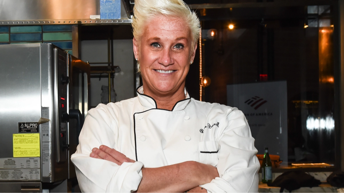 Investigators in death of celebrity chef Anne Burrell found 'suicidal note' in room after she died