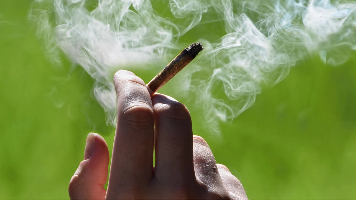 Experts issue warning as people share terrifying experiences after smoking weed