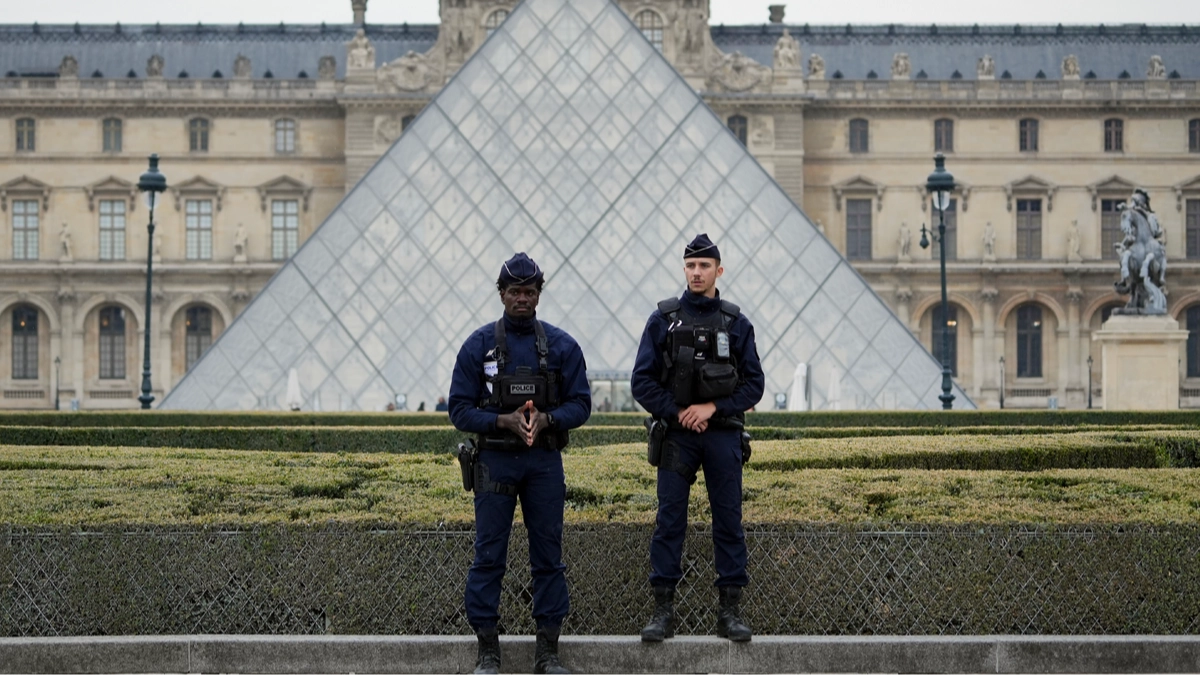 Experts explain why stolen Louvre jewelry is 'unlikely to be seen again' as police 'race against time' to catch thieves