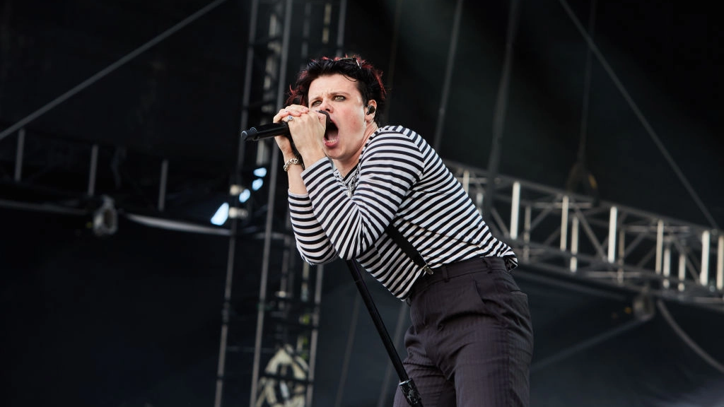 Yungblud fans scramble to sign up for presale as singer announces 'mammoth' world tour