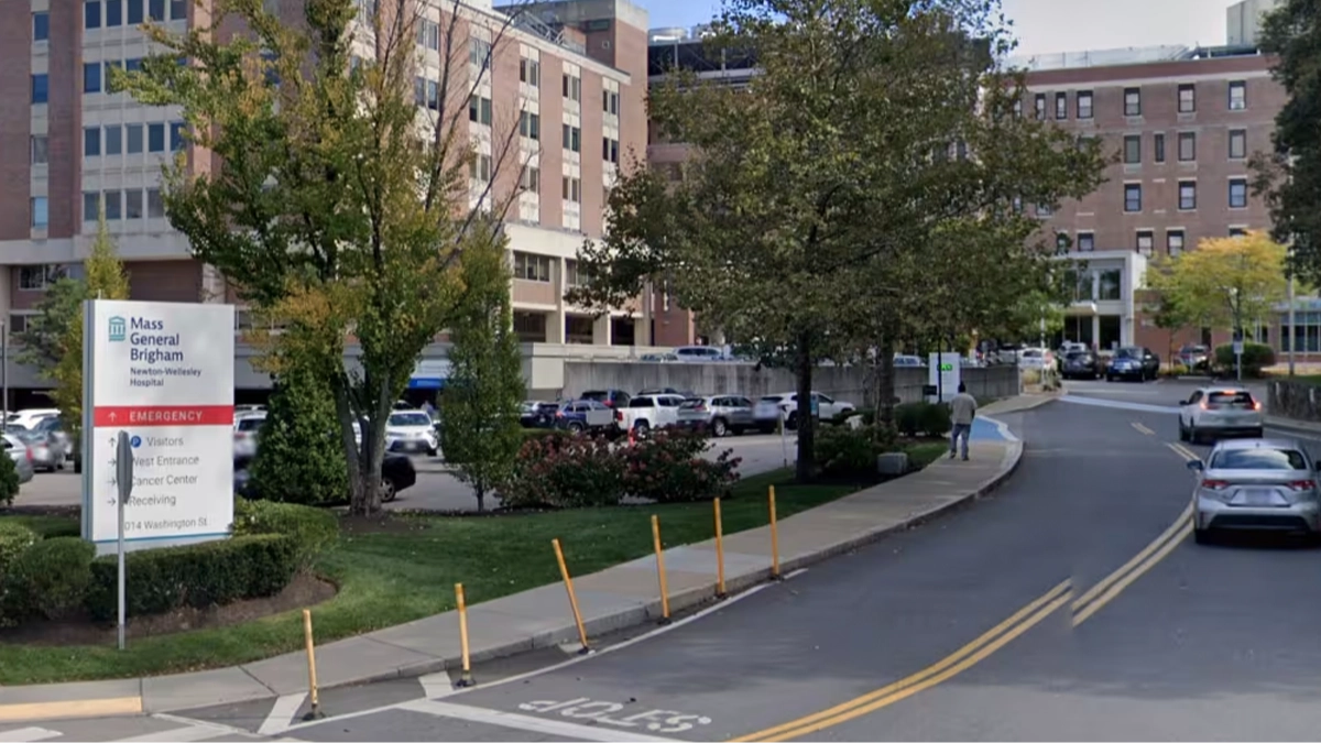 Five nurses who all worked on the same hospital floor shockingly diagnosed with tumors
