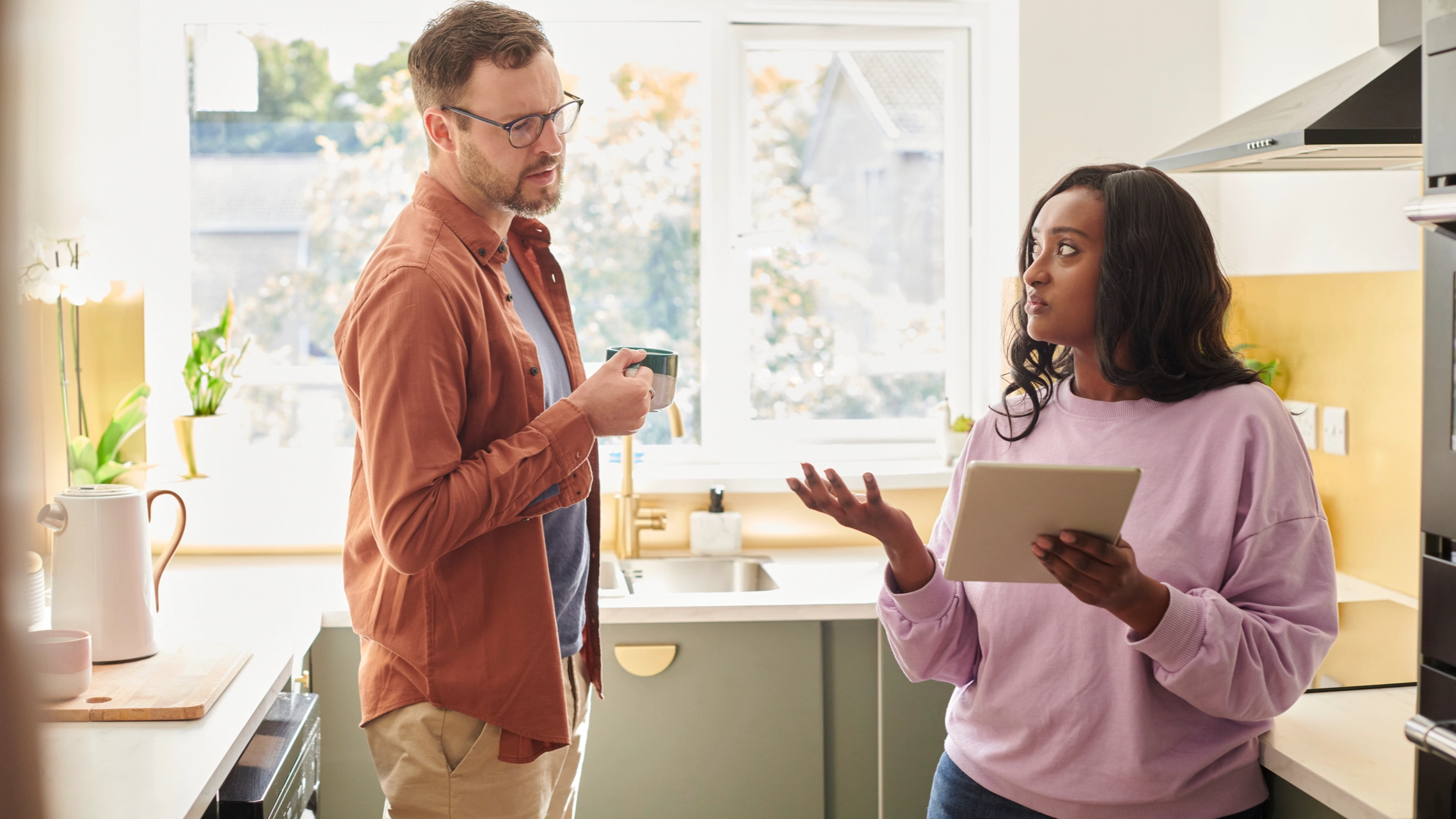 ‘Dry begging’ is the relationship behavior that therapists are warning against but you probably don’t realize you’re doing