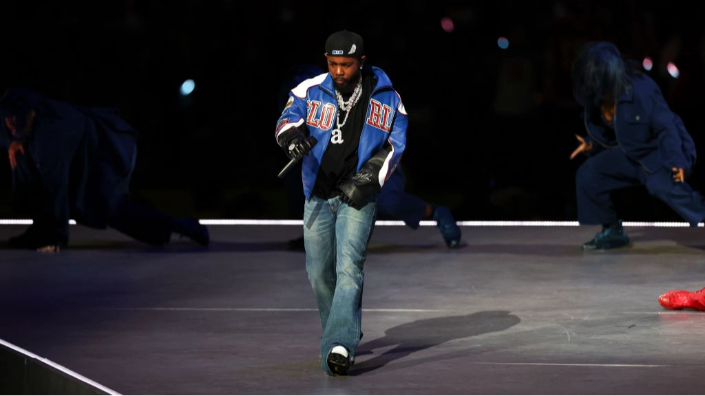 Expert shares insight to Kendrick Lamar's 'a' chain after fans think they've worked out hidden meaning