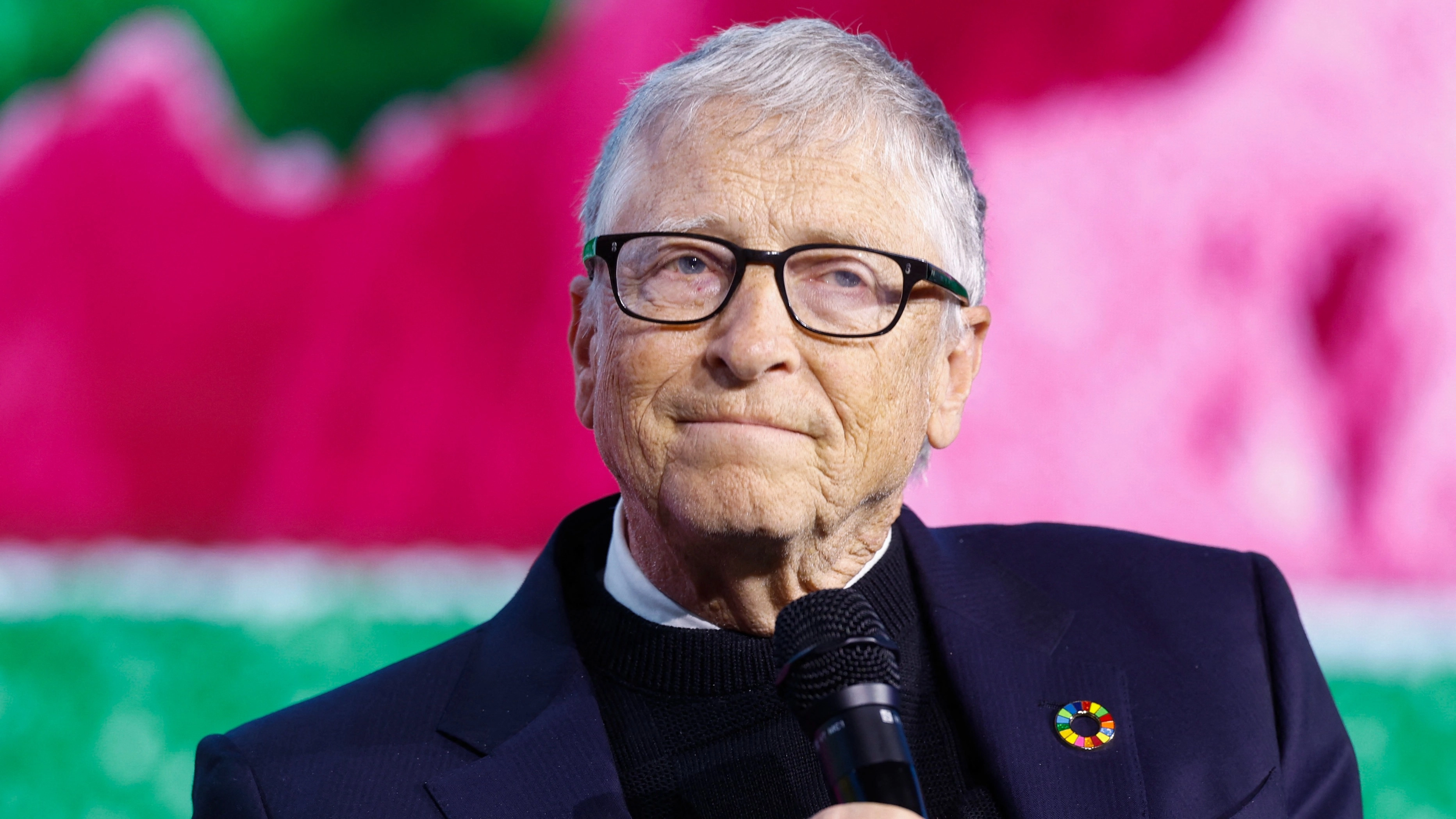 Bill Gates foundation launches review of links to Jeffrey Epstein