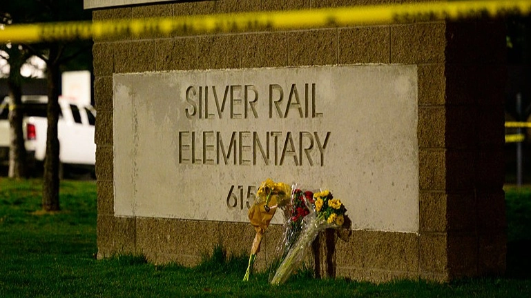 Mom who survived school shooting 25 years ago shares heartbreaking texts from son during recent Oregon attack