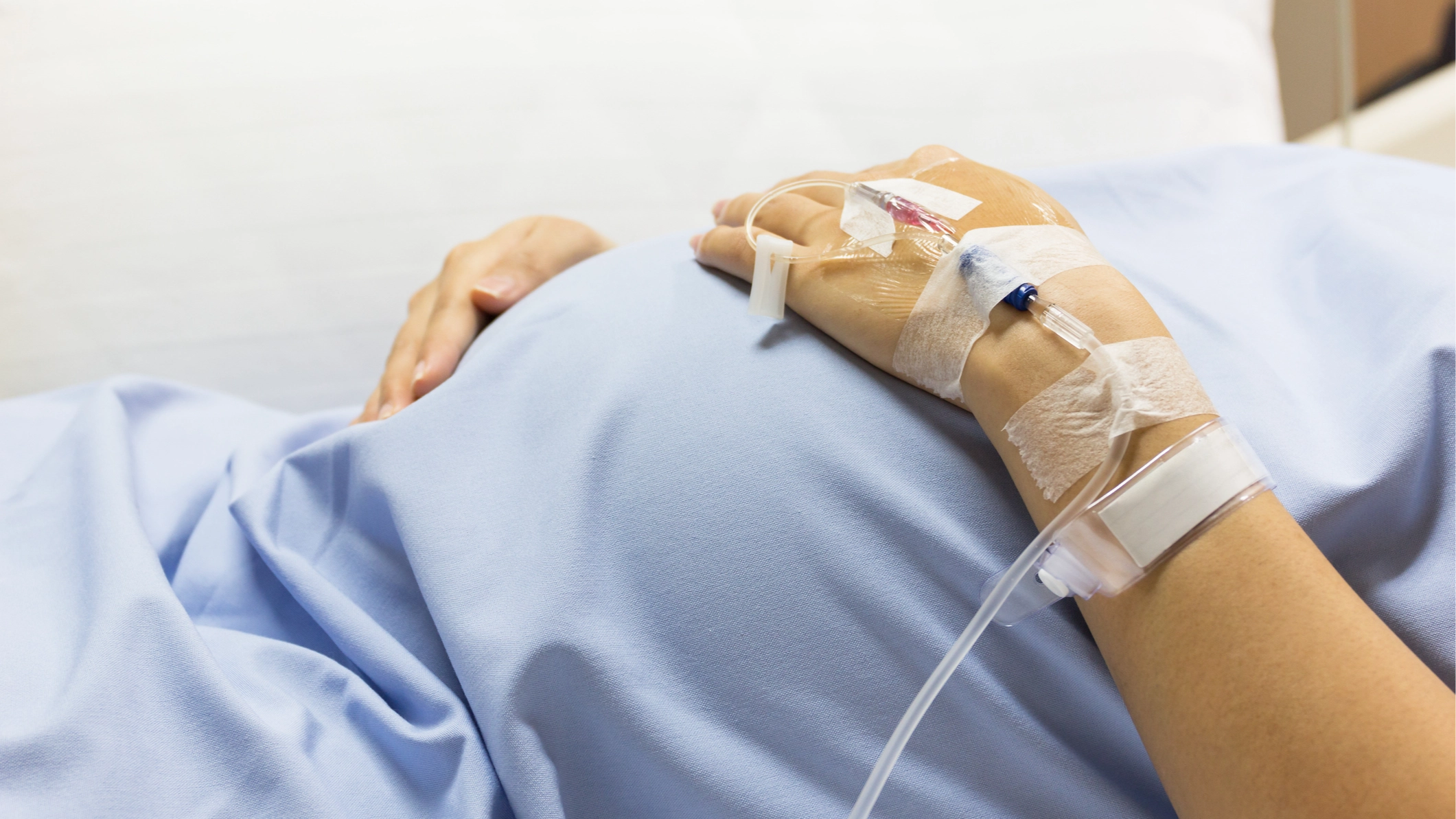 Mom saw 'black shadows' during labor telling nurse she was 'about to die' 