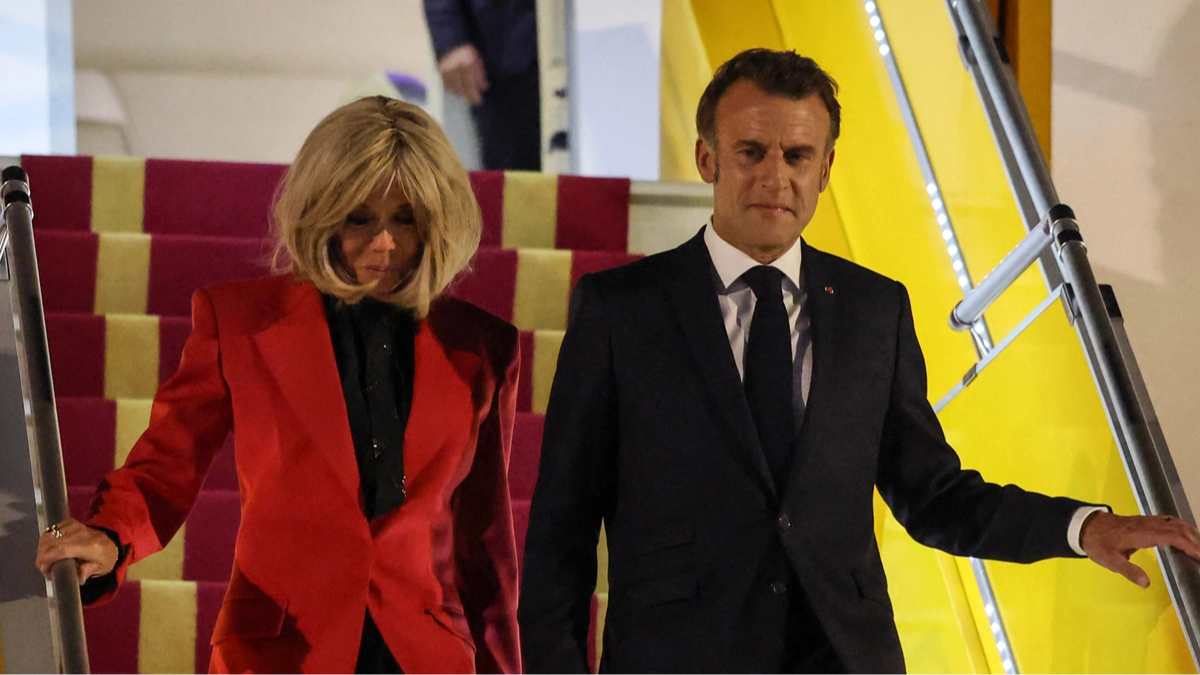 French president Macron explains reason wife 'slapped' him as lip reader reveals what she said after incident