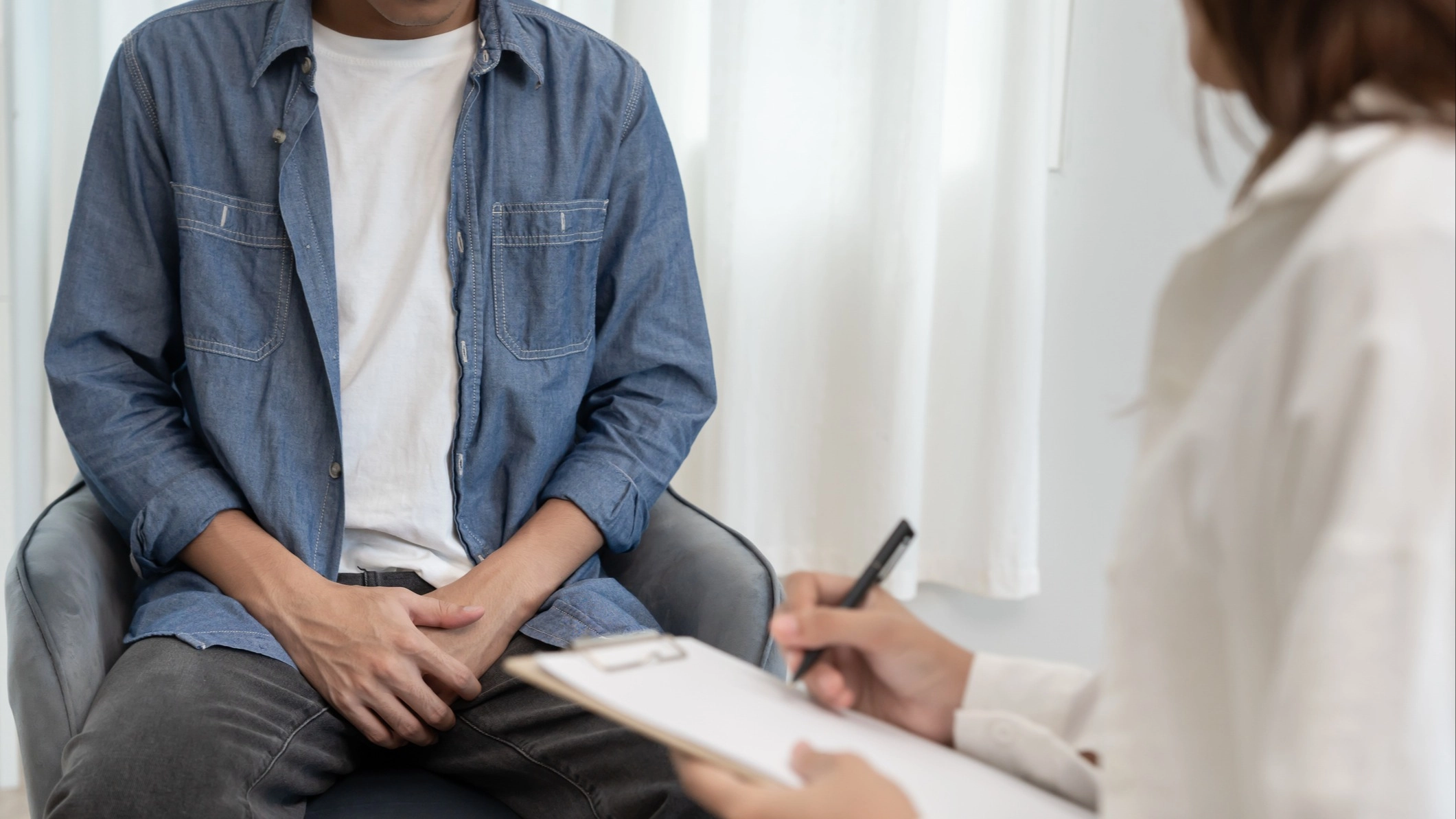Experts reveal 3 bathroom red flags that could be sign of deadly cancer that can go unnoticed for years
