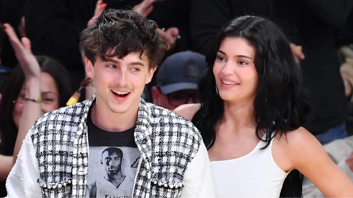 Body language expert breaks down 'key signs' that reveal a lot about Kylie Jenner and Timothée Chalamet's relationship