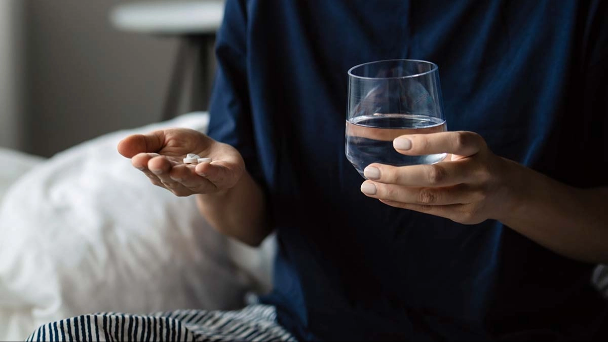 Expert issues severe warning to anyone who crushes up tablets before taking them