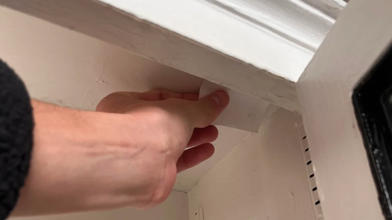 Homeowner finds chilling note with terrifying warning left by previous owner after moving into new house