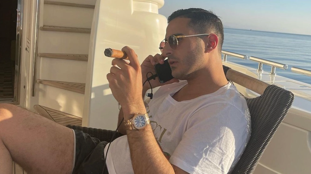 Netflix Viewers Calling For Simon Leviev To Face 'Real Justice' After Watching The Tinder Swindler