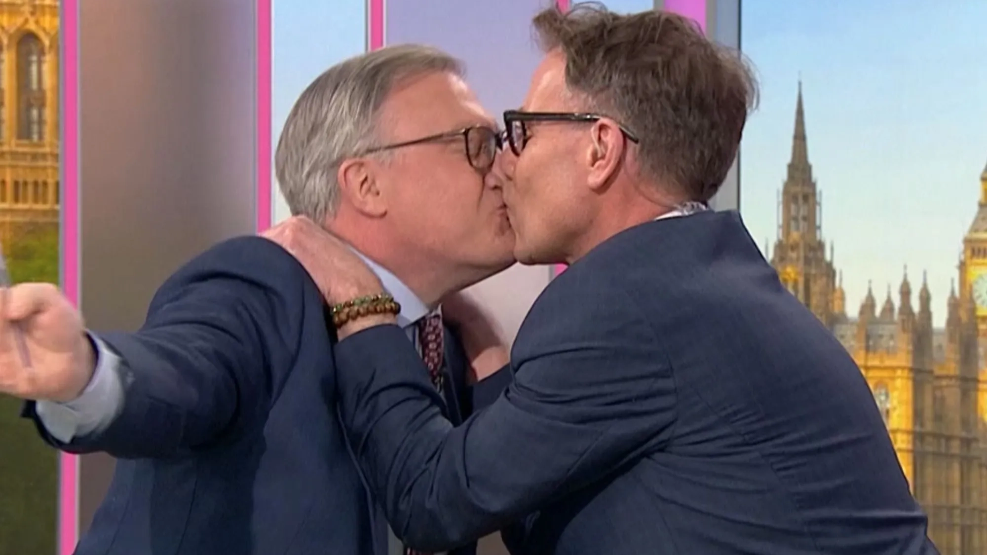 Ed Balls and Richard Arnold share kiss live on GMB in unexpected moment