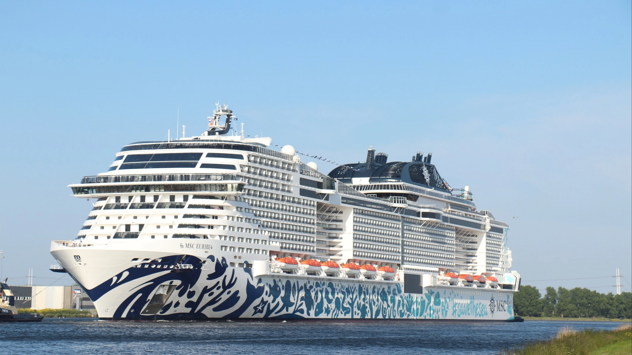 Brits stuck on cruise ship in Dubai say people 'danced round the pool' as drones were fired overhead