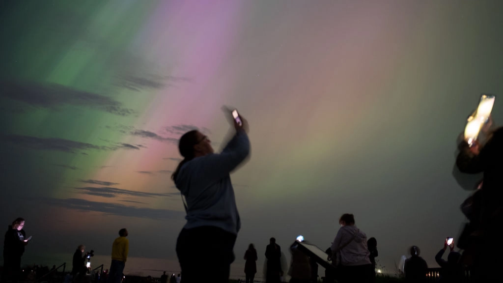 There's another chance to spot the Northern Lights tonight as Met Office reveals best UK places to see them