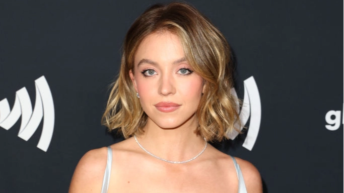 Sydney Sweeney starts selling her used bathwater to fans and has explained why