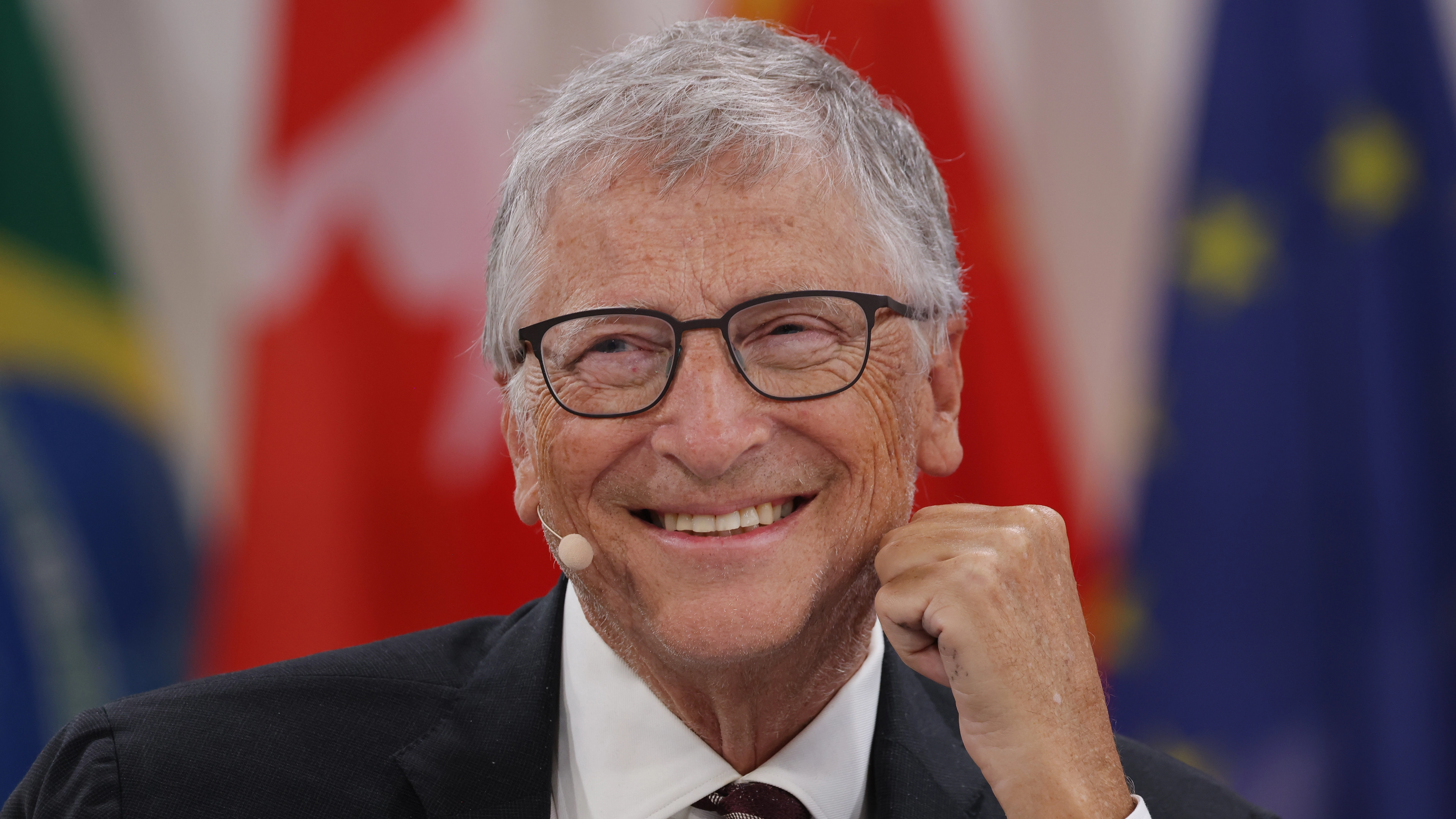 Bill Gates pledges to spend $200 billion and give away almost his entire fortune