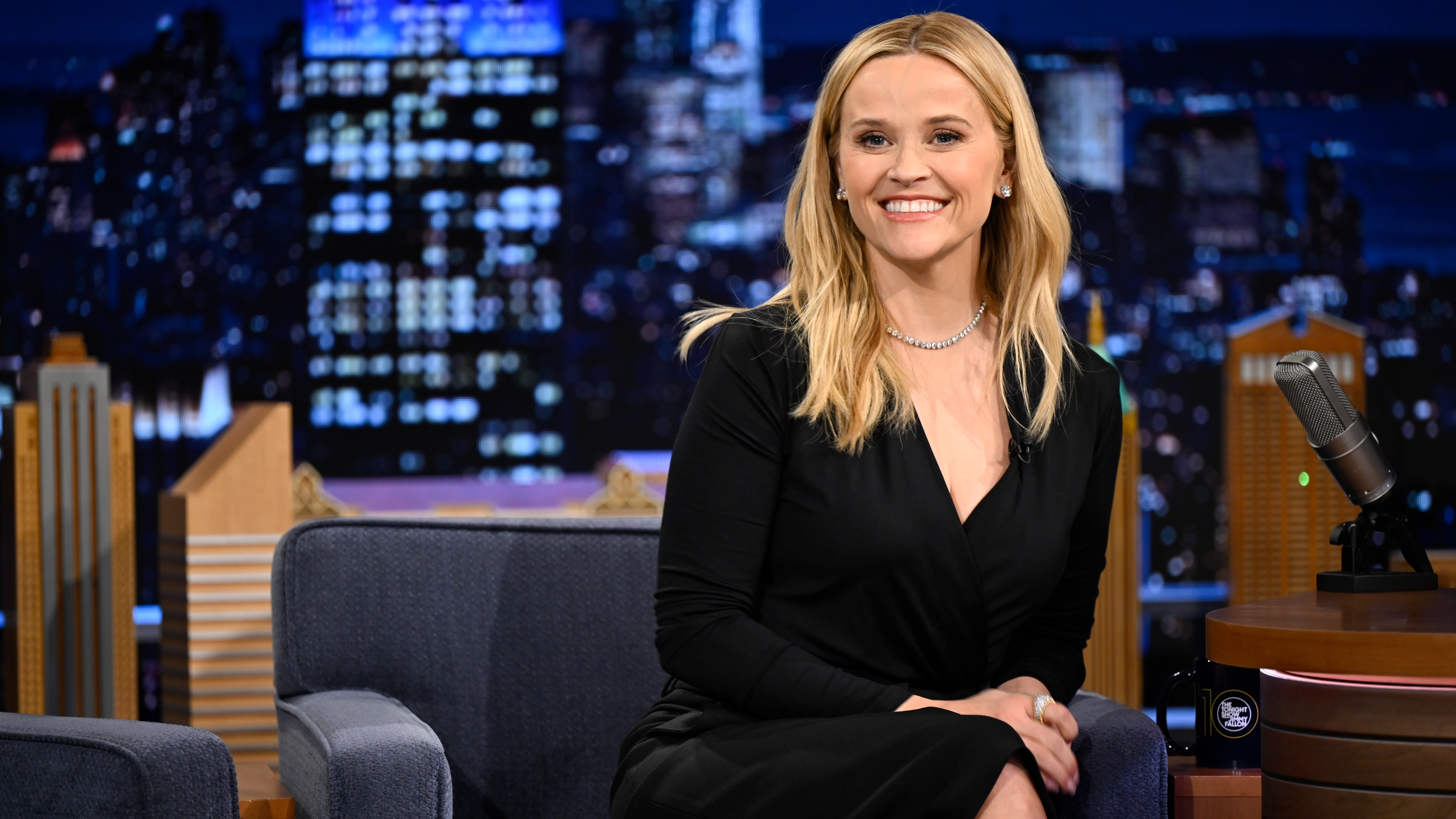 Reese Witherspoon clarifies relationship with A-list actor after she ‘roasted’ star at award ceremony