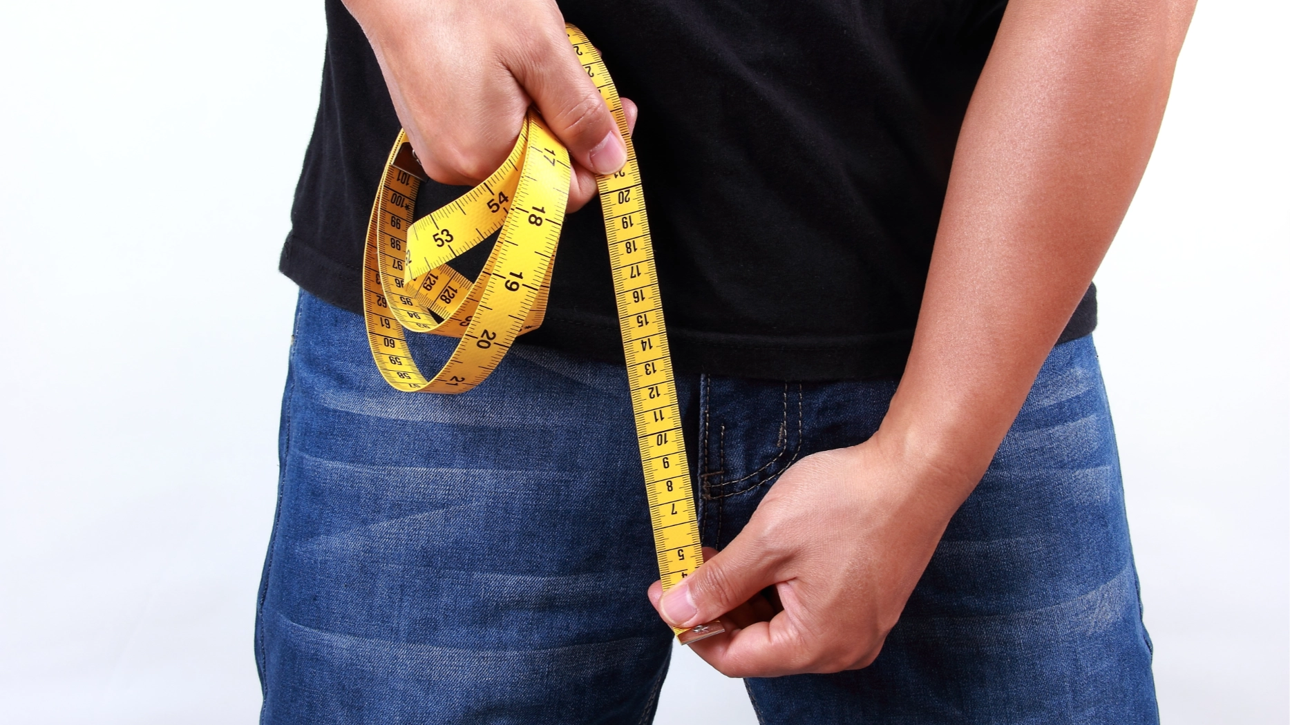 How size of one visible body part can suggest size of someone's penis