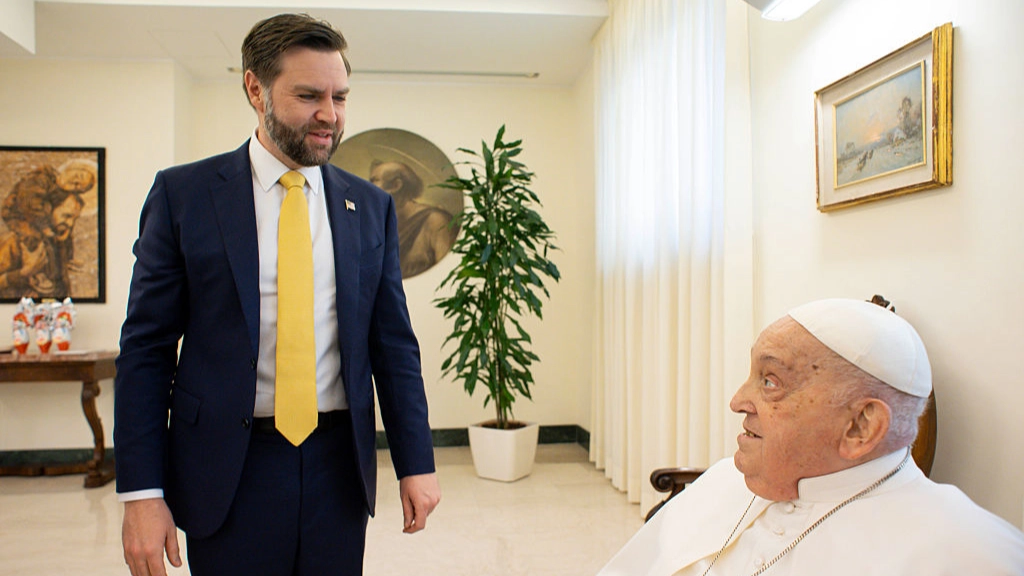 JD Vance issues statement after Pope Francis dies within hours of their meeting