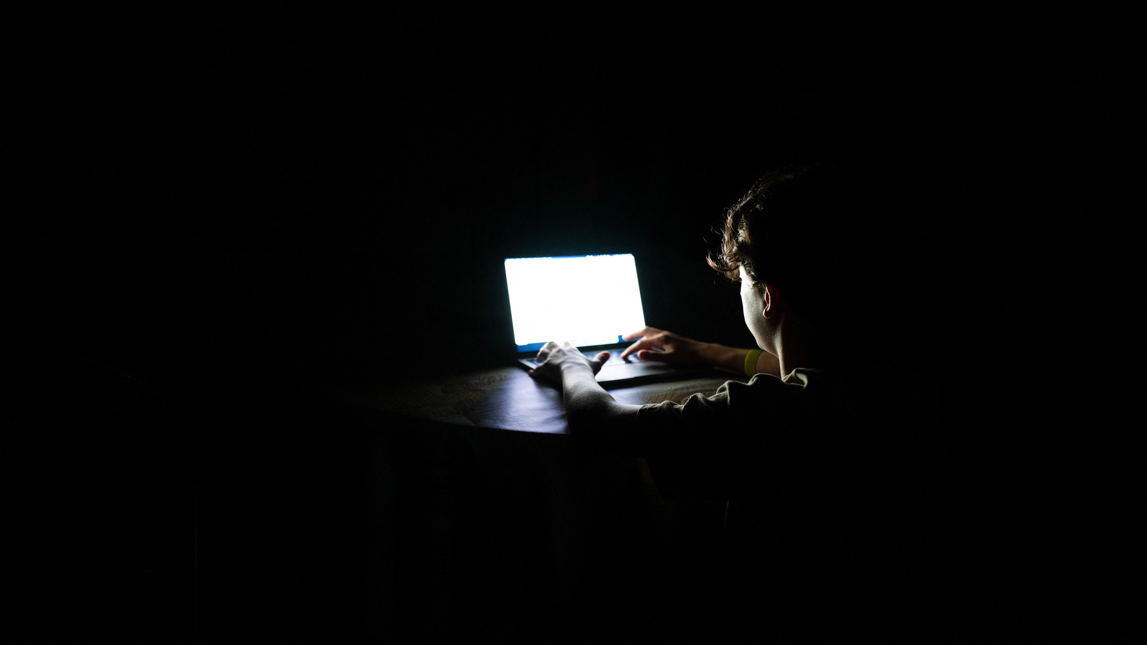 Teenage girls call out 'dangerous loophole' in new UK porn law ahead of November