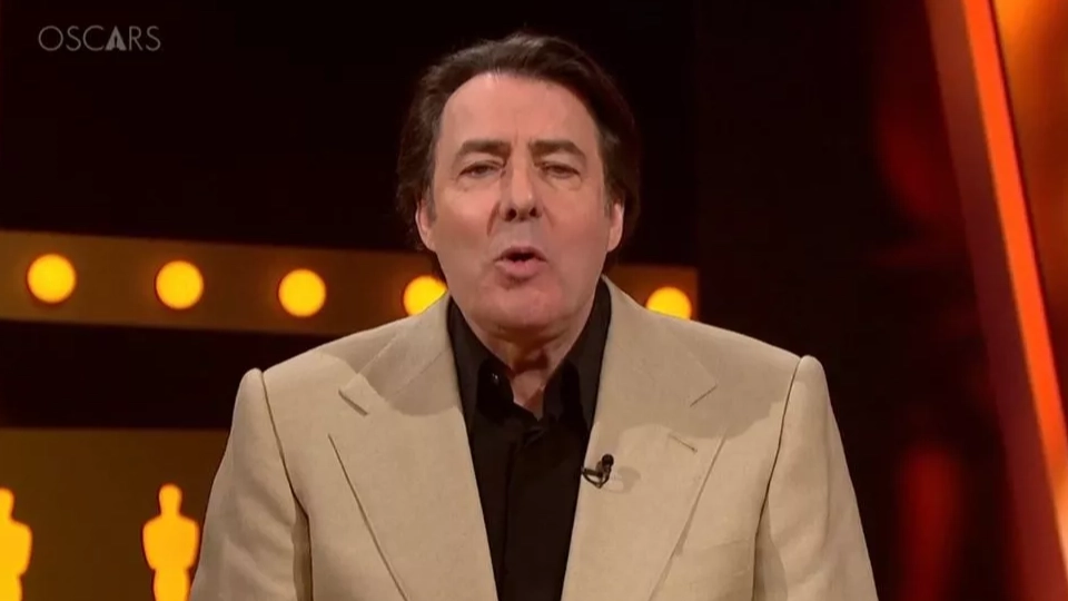 Oscar viewers say they are ‘muting their TV’ because of ‘embarrassing’ ITV panel
