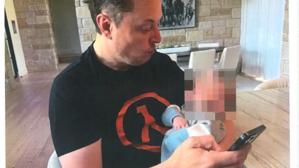 Messages Elon Musk allegedly sent to baby mama Ashley St Clair as he made bizarre demands for birth of baby