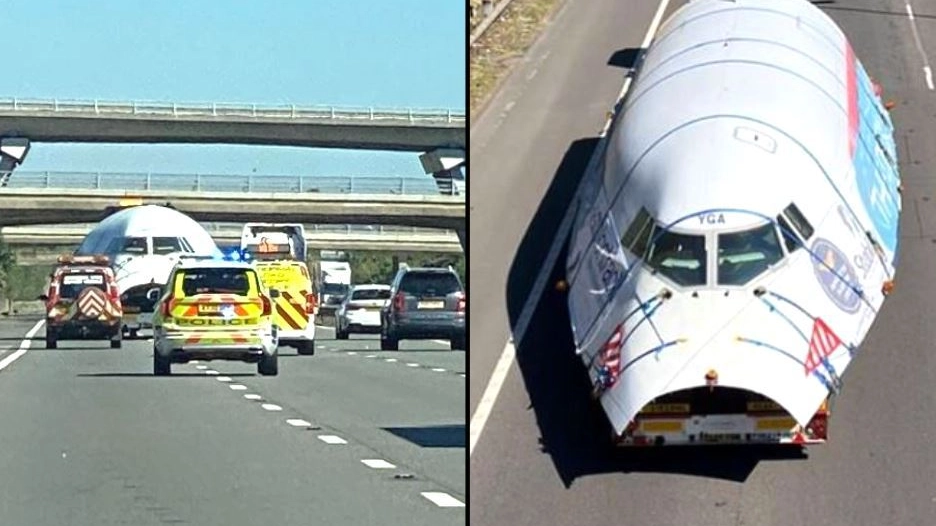 Motorway drivers on lookout for Boeing 747 being driven up country