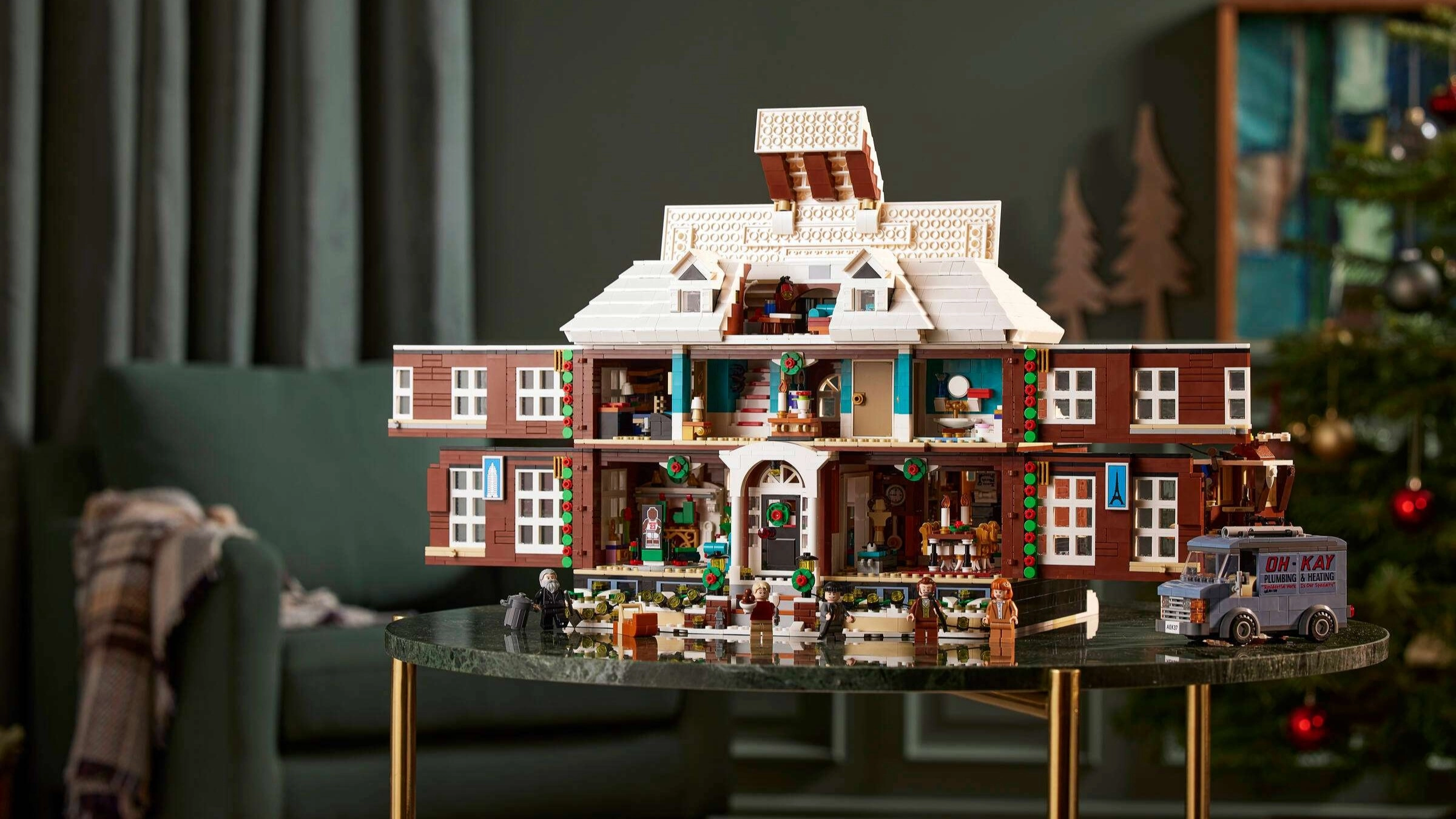 Last chance for LEGO fans to build iconic Home Alone house complete with booby traps as set could retire this December