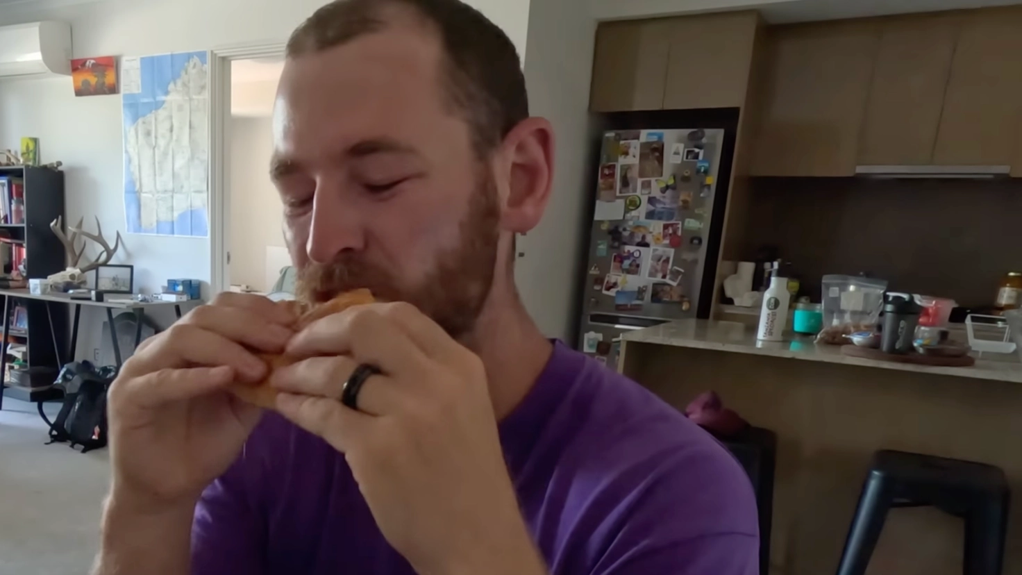 Man who doubled his calories everyday until he couldn't anymore showed the crazy effect it had