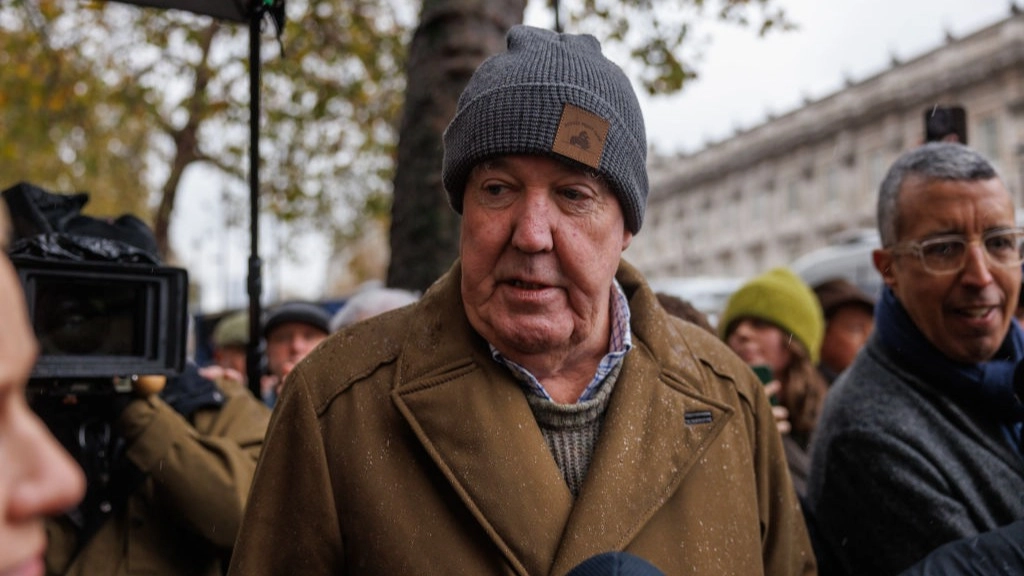 Jeremy Clarkson officially bans 403 specific people from his pub