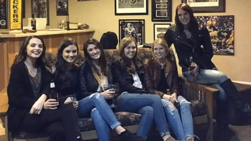Bizarre optical illusion of sitting women has left people scratching their heads