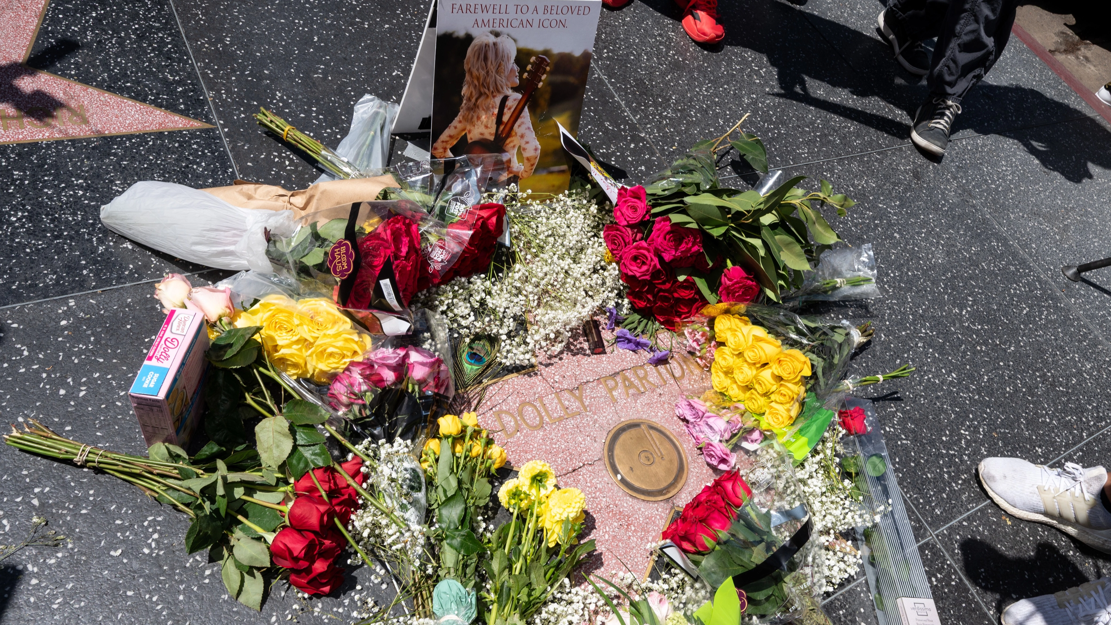 Dolly Parton's Hollywood Walk of Fame star is undergoing repairs after being vandalised just days after her death