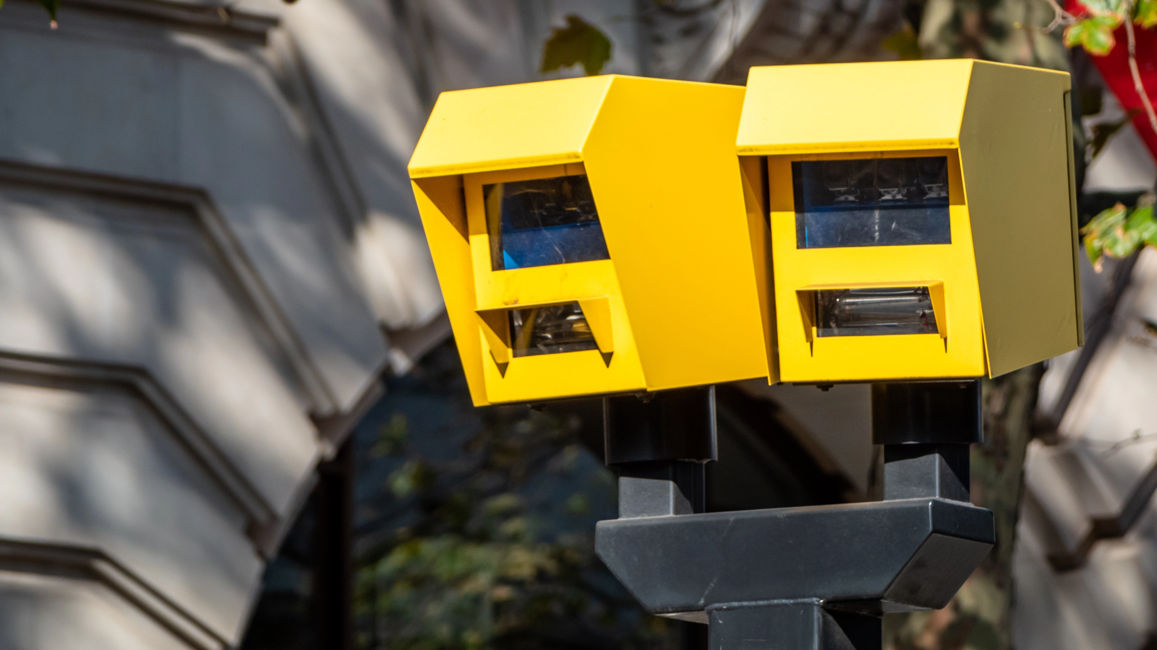 AA explains if you can slow down before a speed camera to avoid fine and points