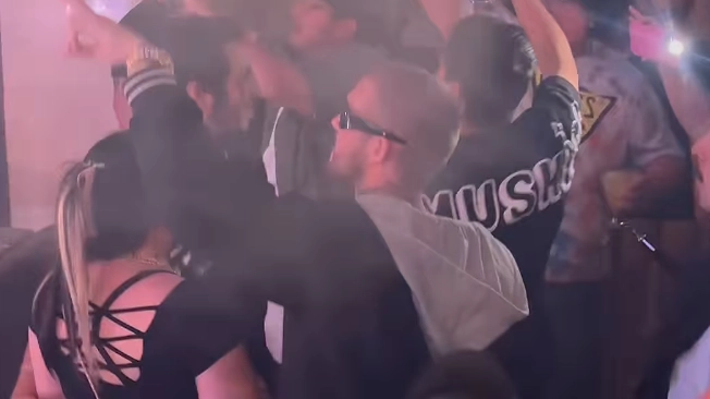 Vegas nightclub responds after ‘fake’ Justin Bieber performed on stage and racked up $10k bar tab