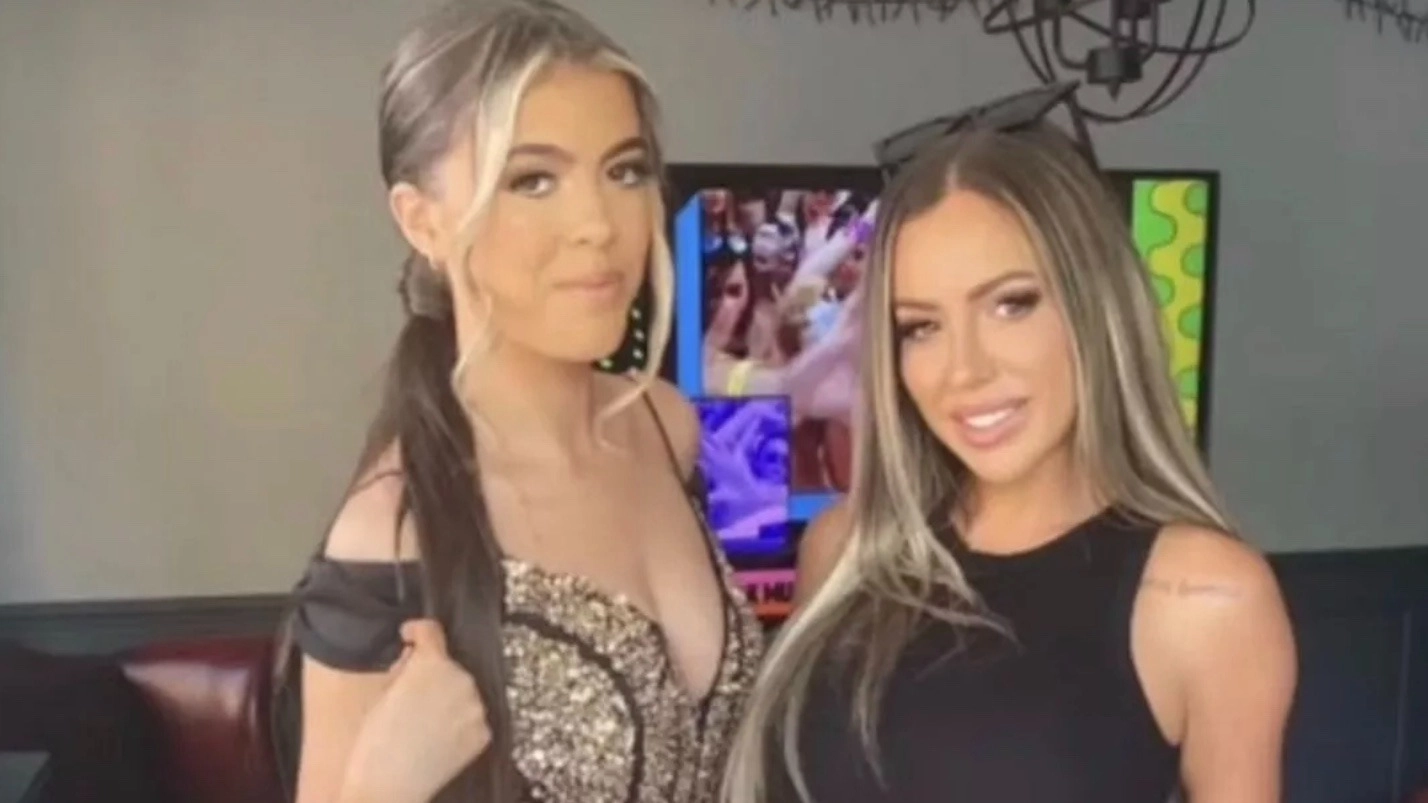 Holly Hagan announces sister Darci has died aged 19 in heartbreaking post