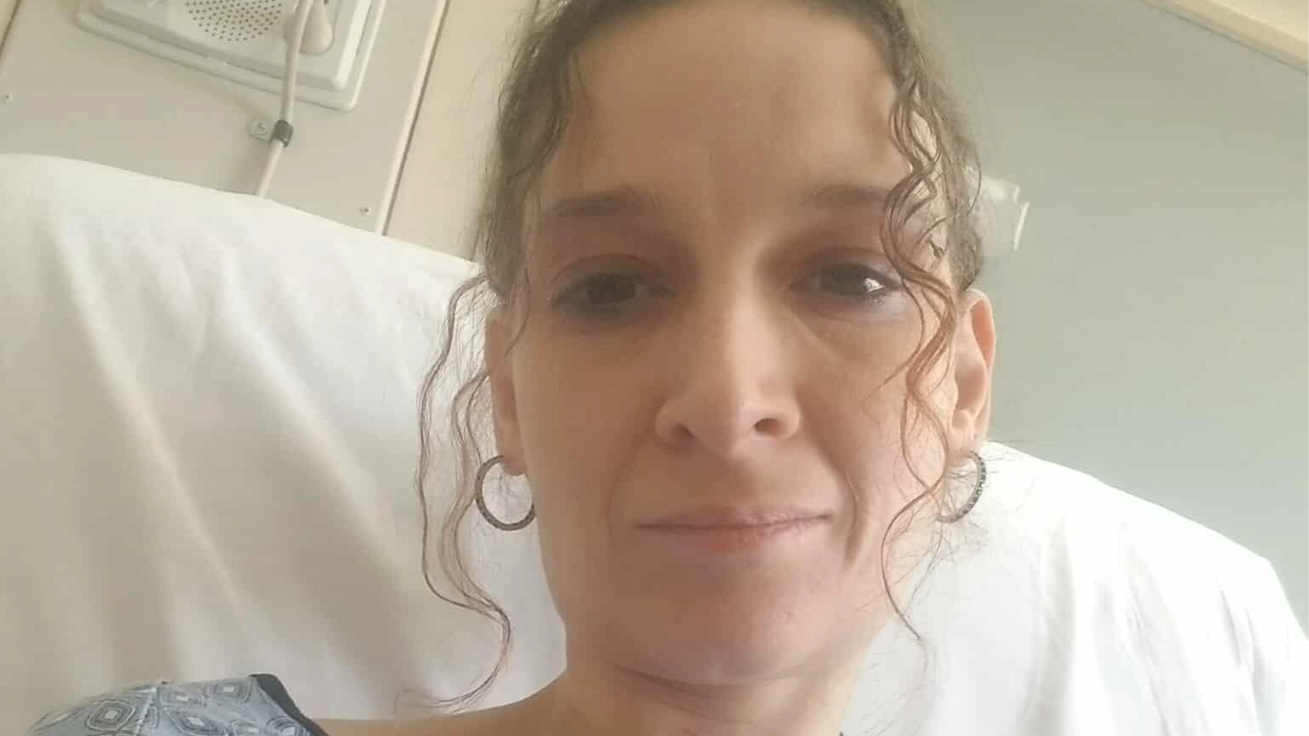Woman who quit smoking and began vaping to be healthier ‘left on her death bed’ one year later
