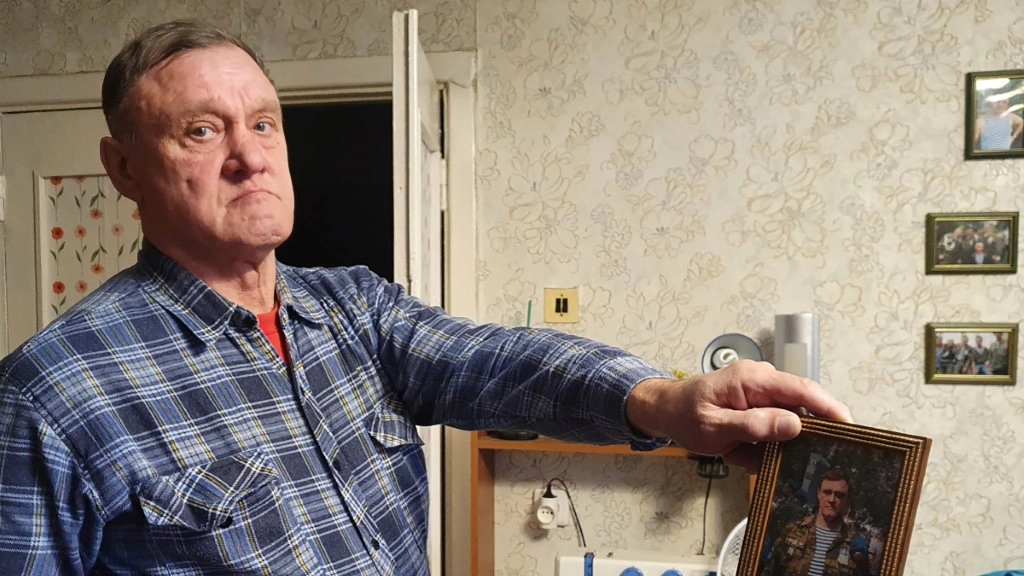 Security Guard Who Drew On $1 Million Art Work On First Day Of New Job Explains Why He Did It