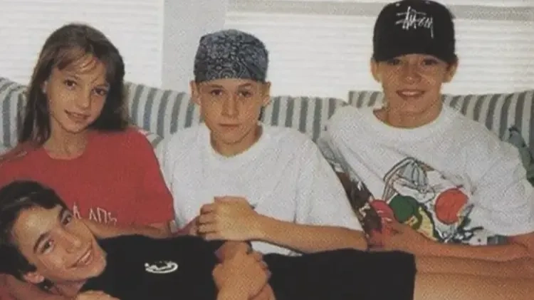 Photo of A-list celebrities as kids resurfaces and leaves everyone asking same thing