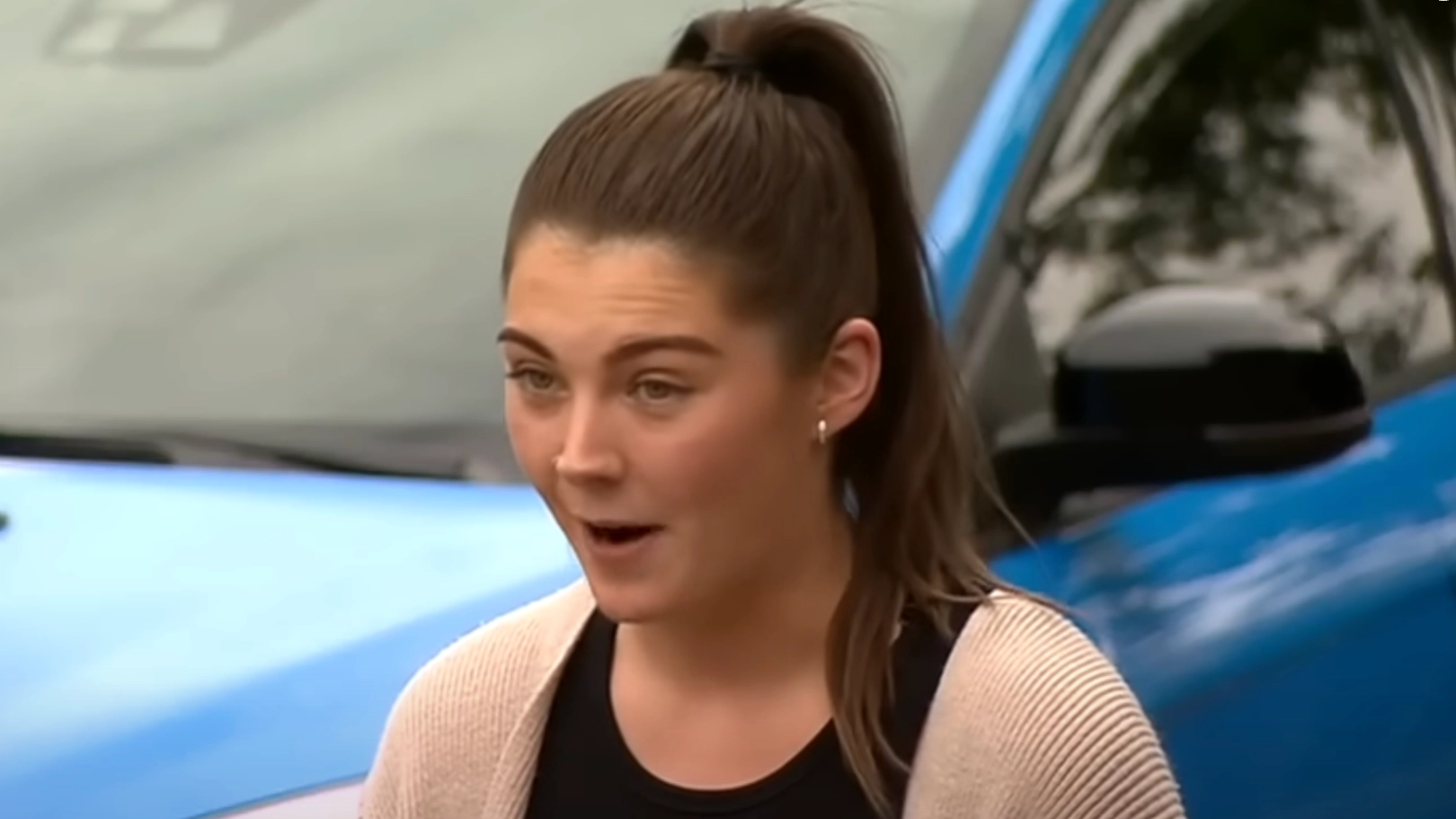 Woman horrified after checking dashcam when she left her car to be fixed with mechanic