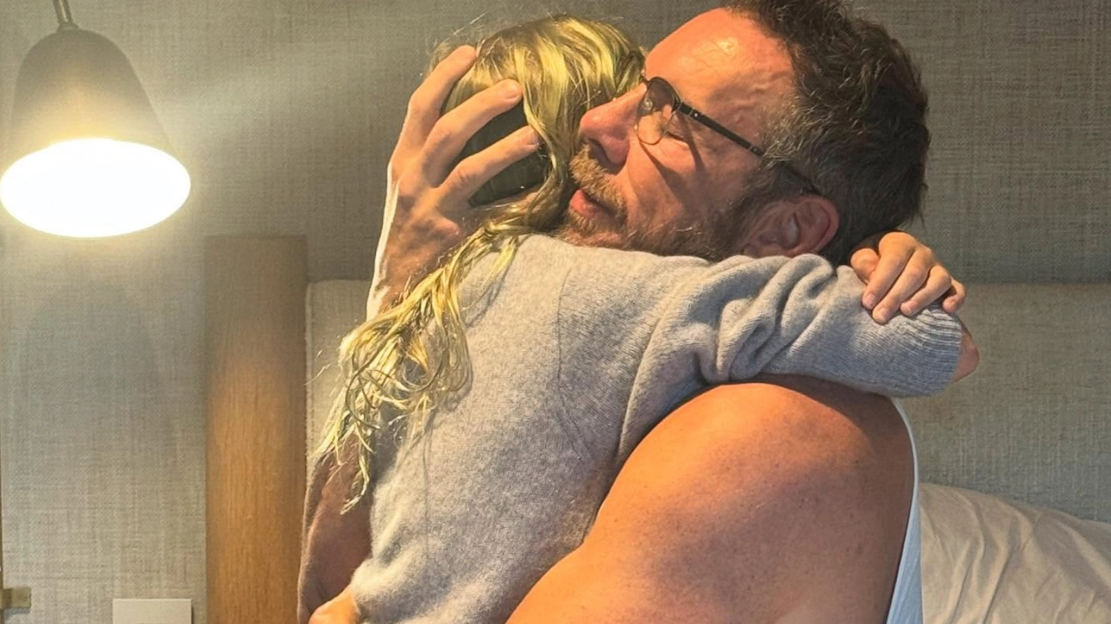 Kristen Bell restricts Instagram comments after backlash over Dax Shepard anniversary post