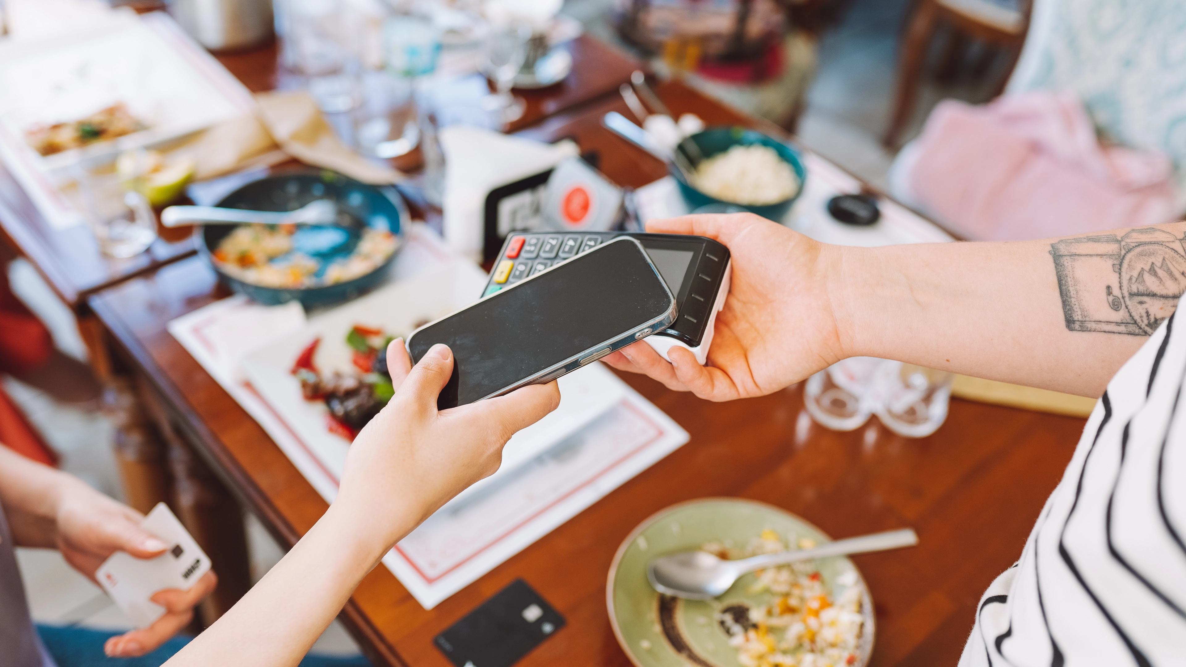 Brits face ban from Spanish restaurants over new tourism rule
