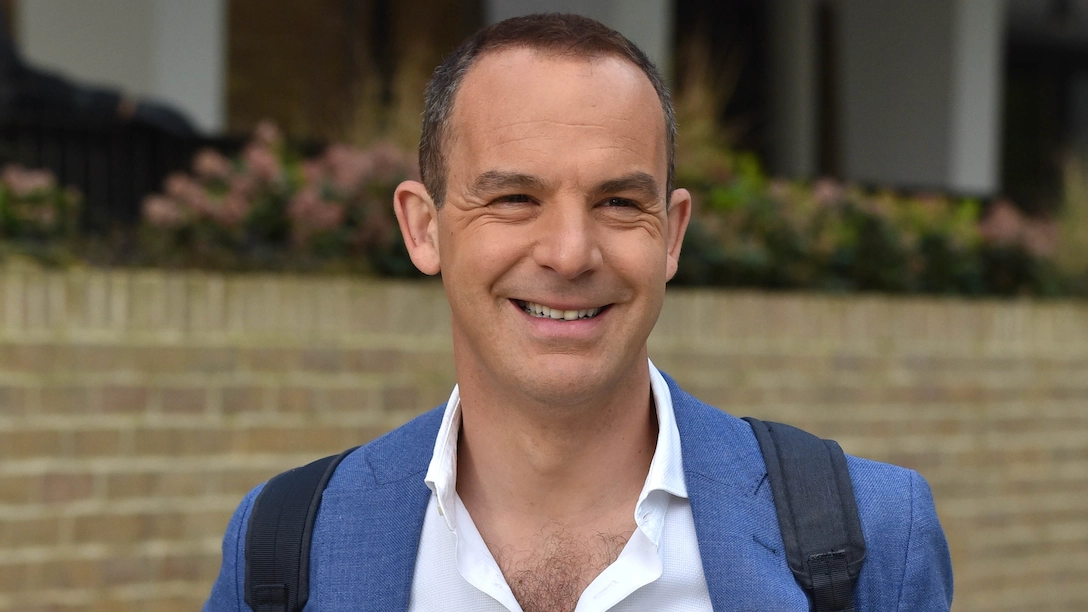 Martin Lewis issues important warning to Brits abroad to avoid sneaky £6 charge