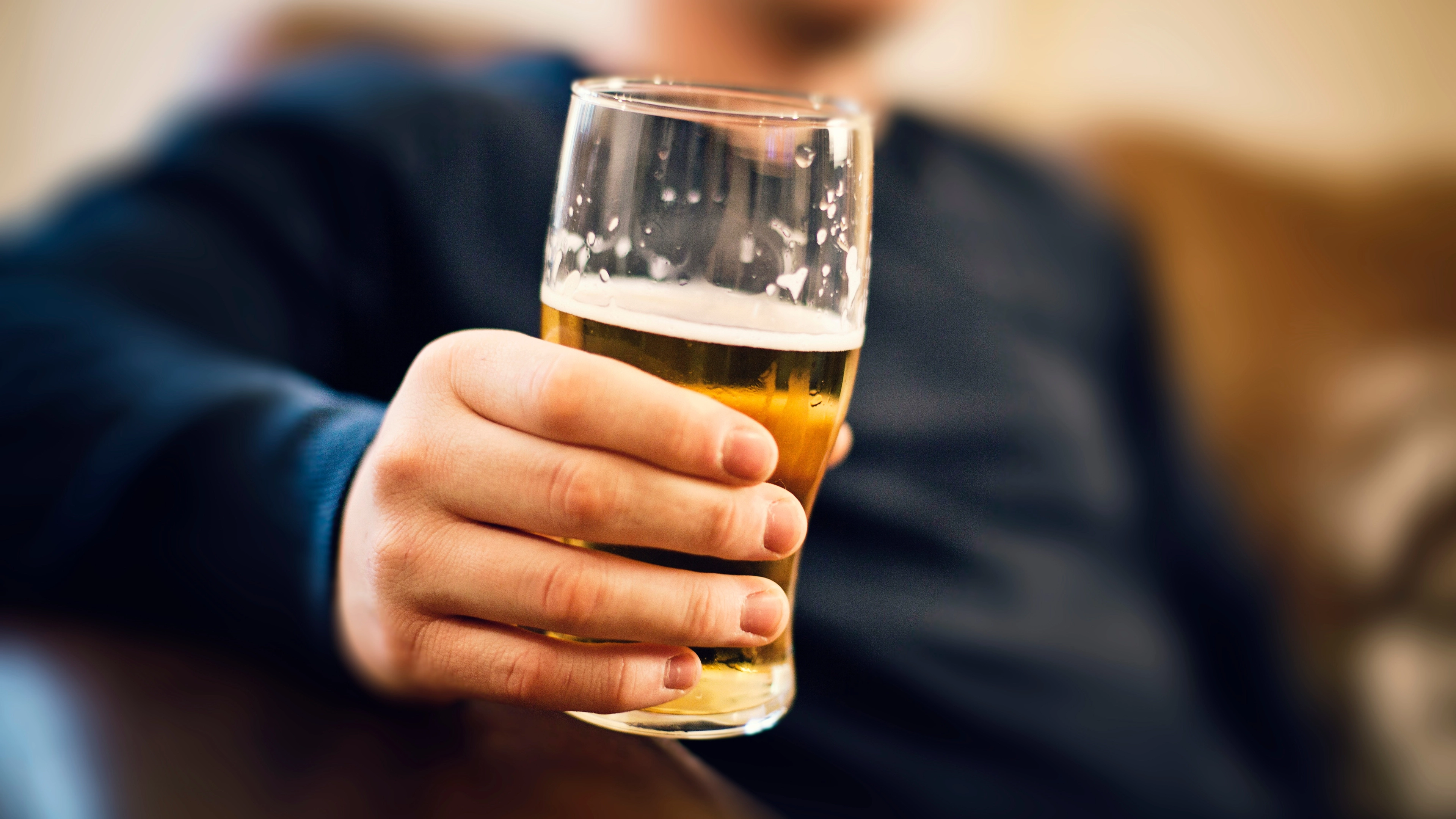 Man tested all of his organs to find out what week of drinking actually does to body